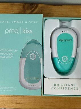 PMD Kiss Lip Enhancer - Mint Teal & White
